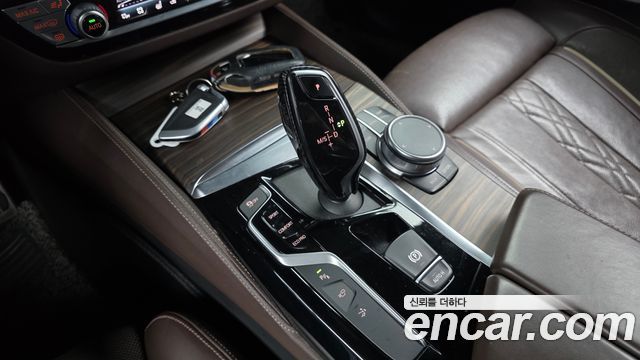 BMW Gran Turismo 2019 — photo 12
