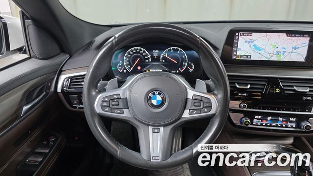 BMW Gran Turismo 2019 — photo 19