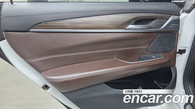 BMW Gran Turismo 2019 — photo 15