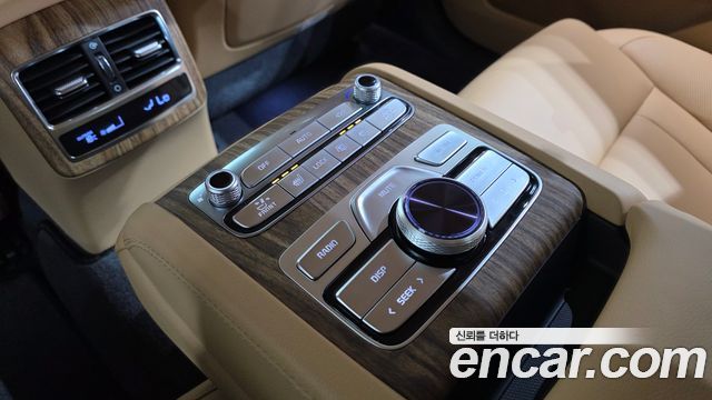 Kia K9 2022 — photo 18