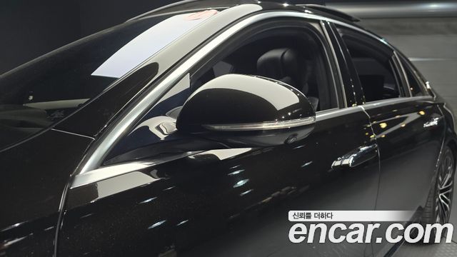 Mercedes-Benz S-Class 2021 — photo 30