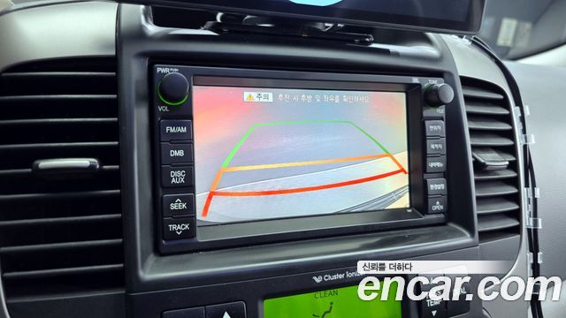 Kia Canival 2012 — photo 18