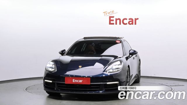 Porsche Panamera 2018 — photo 3