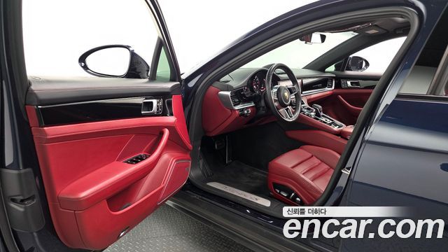 Porsche Panamera 2018 — photo 10
