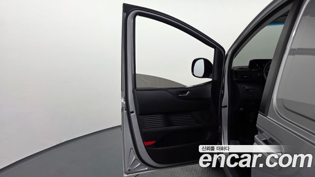 Hyundai Staria 2022 — photo 14