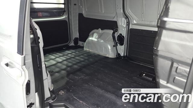 Hyundai Staria 2022 — photo 27
