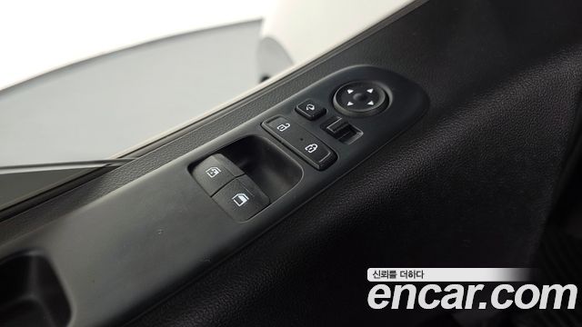 Hyundai Staria 2022 — photo 29