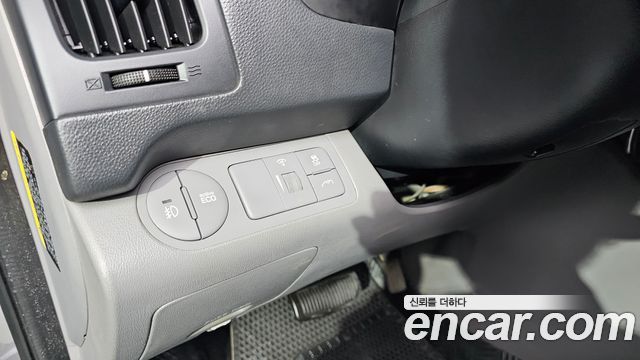 Hyundai Starex 2018 — photo 17