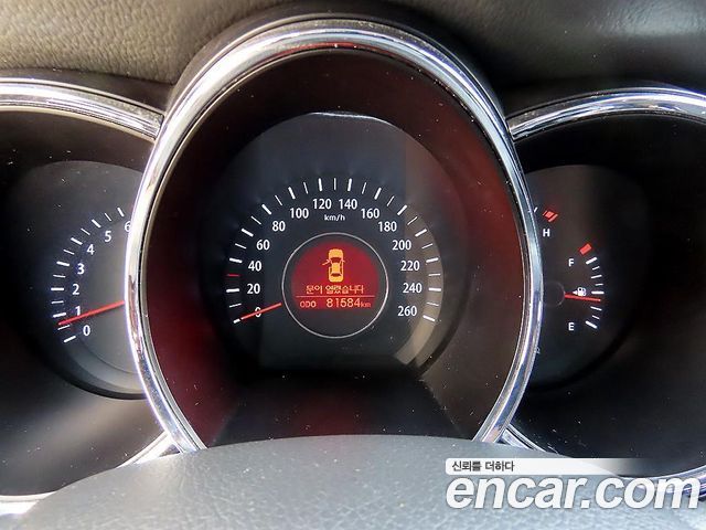 Kia K5 2012 — photo 7