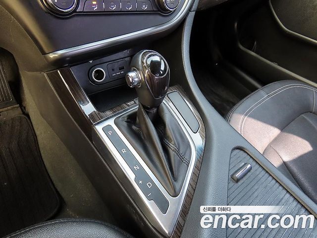 Kia K5 2012 — photo 10