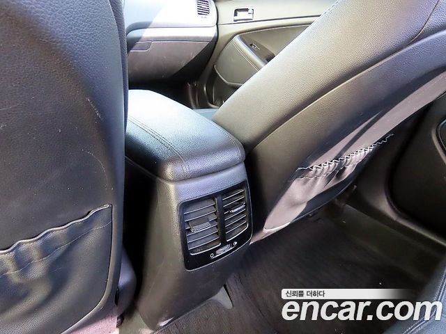Kia K5 2012 — photo 15