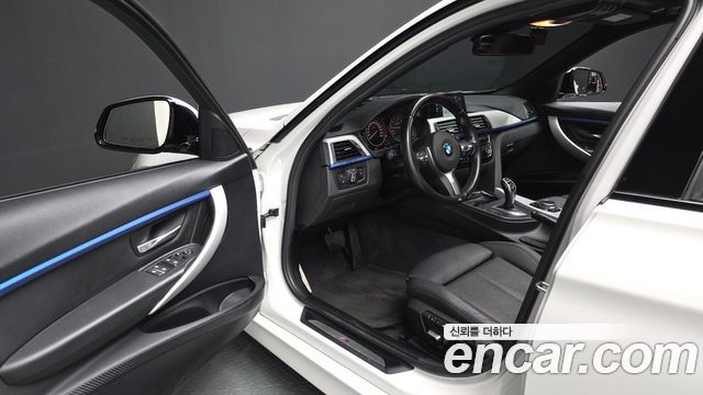 BMW 3-Series 2017 — photo 10