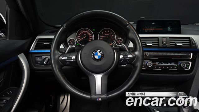 BMW 3-Series 2017 — photo 14