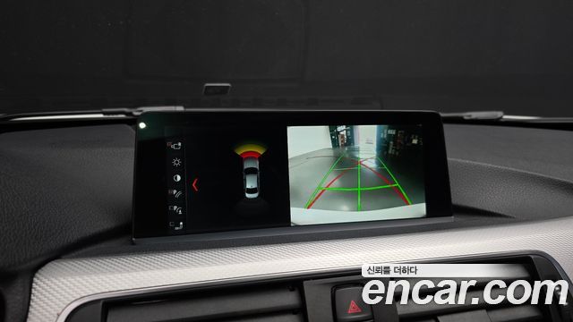 BMW 3-Series 2017 — photo 16