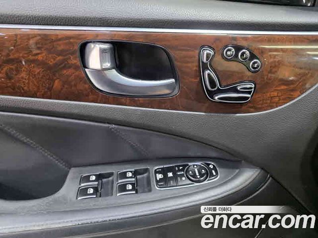 Hyundai Equus 2014 — photo 12