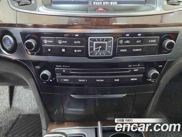 Hyundai Equus 2014 — photo 15