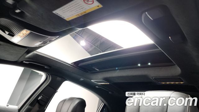 Mercedes-Benz S-Class 2019 — photo 16