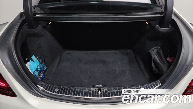 Mercedes-Benz S-Class 2019 — photo 18