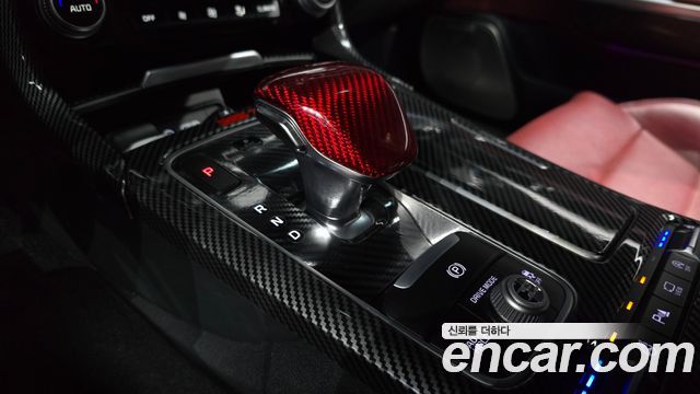 Kia Stinger 2019 — photo 9