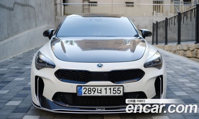Kia Stinger 2019 — photo 11