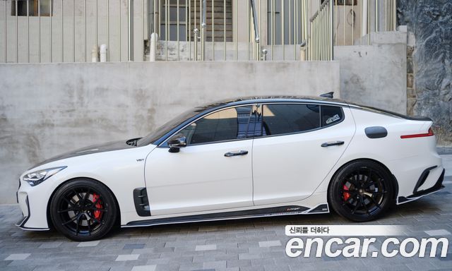 Kia Stinger 2019 — photo 17