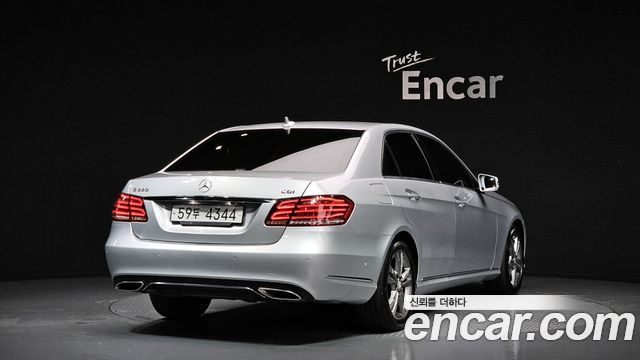 Mercedes-Benz E-Class 2014 — photo 2