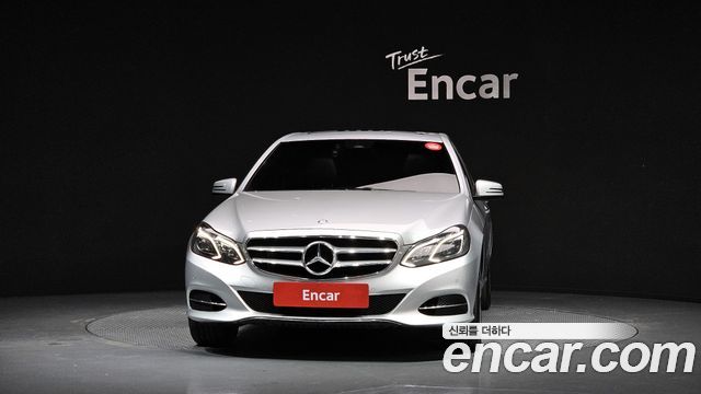 Mercedes-Benz E-Class 2014 — photo 3