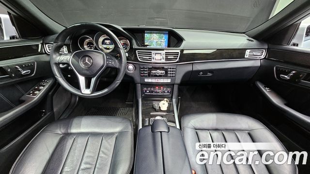 Mercedes-Benz E-Class 2014 — photo 7