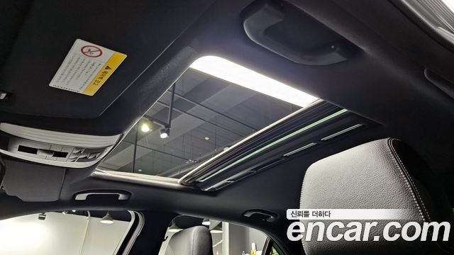 Mercedes-Benz E-Class 2014 — photo 17
