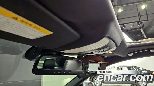 Mercedes-Benz E-Class 2014 — photo 20