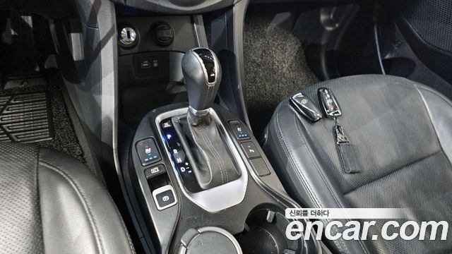 Hyundai Santafe 2016 — photo 9
