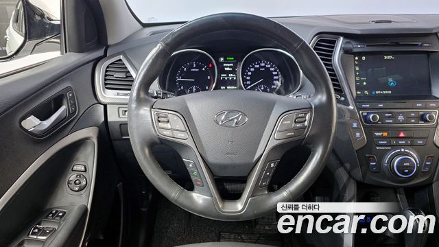 Hyundai Santafe 2016 — photo 13
