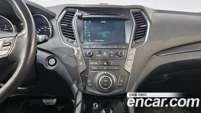 Hyundai Santafe 2016 — photo 14