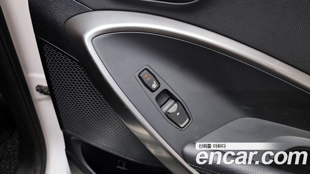 Hyundai Santafe 2016 — photo 19