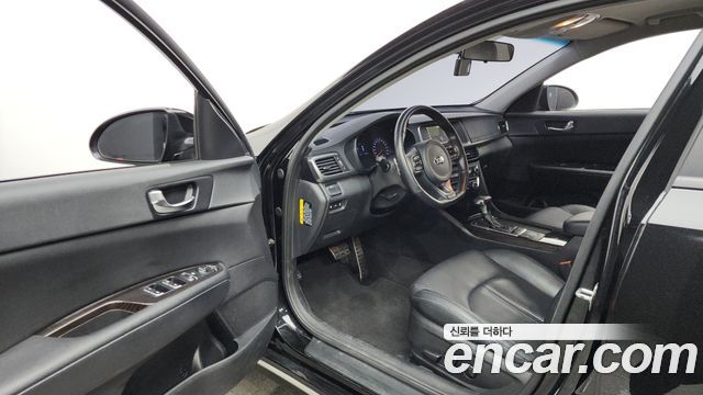 Kia K5 2016 — photo 10
