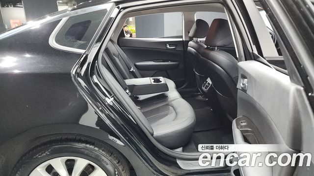 Kia K5 2016 — photo 11