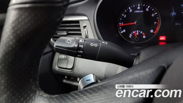 Kia K5 2016 — photo 17