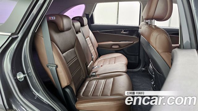 Kia Sorento 2016 — photo 17