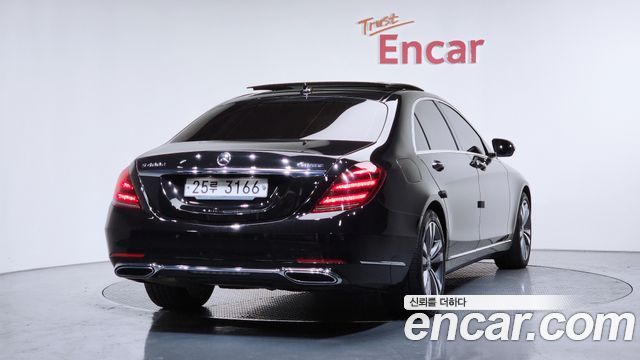 Mercedes-Benz S-Class 2018 — photo 2
