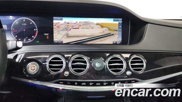 Mercedes-Benz S-Class 2018 — photo 12