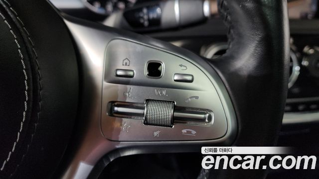 Mercedes-Benz S-Class 2018 — photo 17