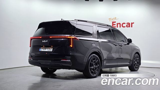 Kia Canival 2025 — photo 2