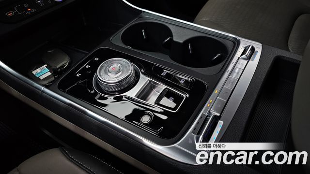 Kia Canival 2025 — photo 12