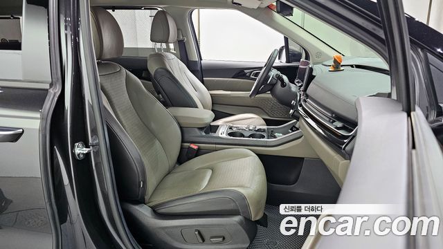 Kia Canival 2025 — photo 16