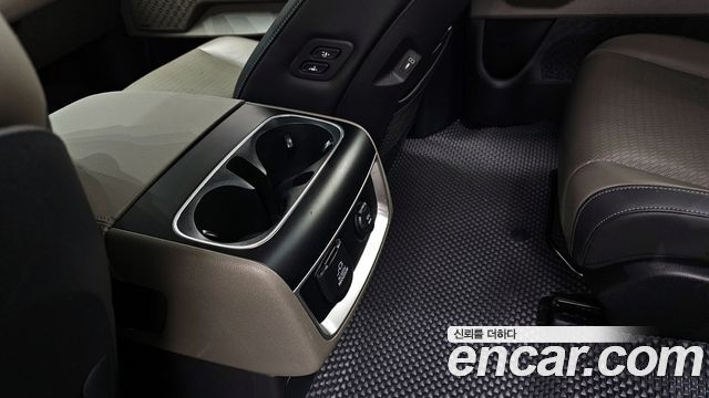 Kia Canival 2025 — photo 35