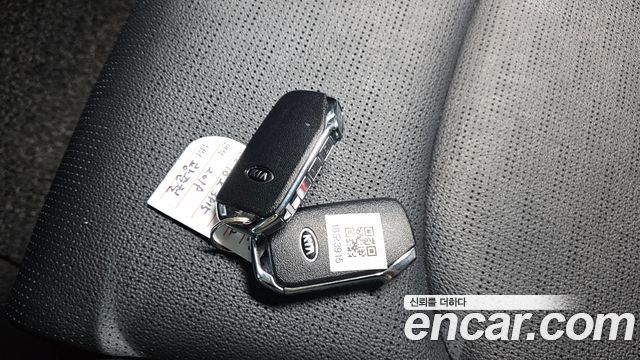 Kia K3 2019 — photo 28