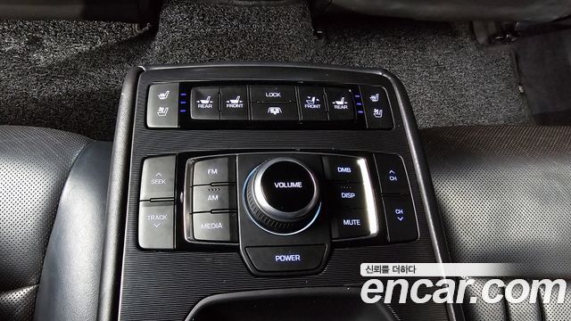 Genesis G80 2017 — photo 12