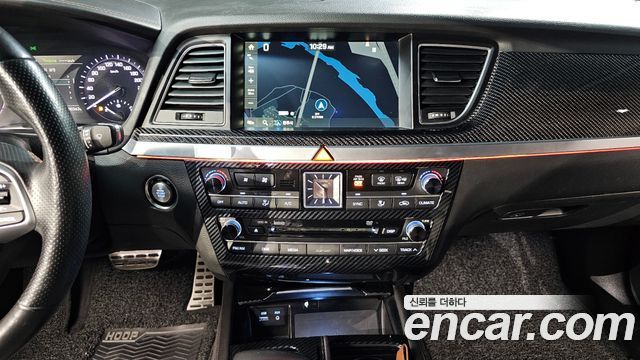 Genesis G80 2017 — photo 14