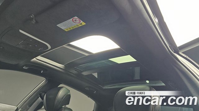 Genesis G80 2017 — photo 18