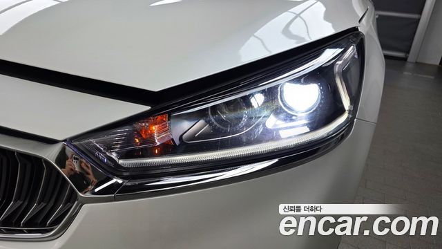 Kia K7 2016 — photo 8